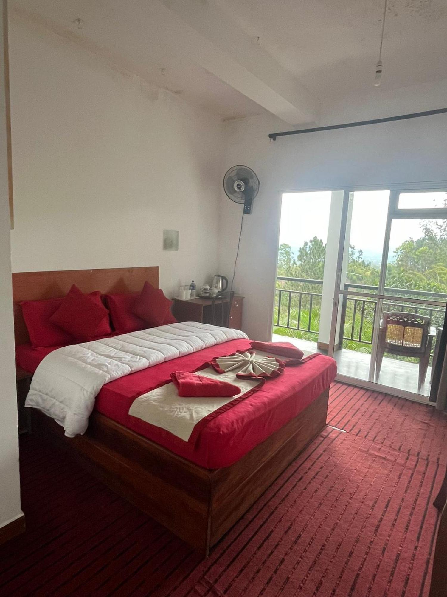 T-More Hotel & Hostel إيلا المظهر الخارجي الصورة